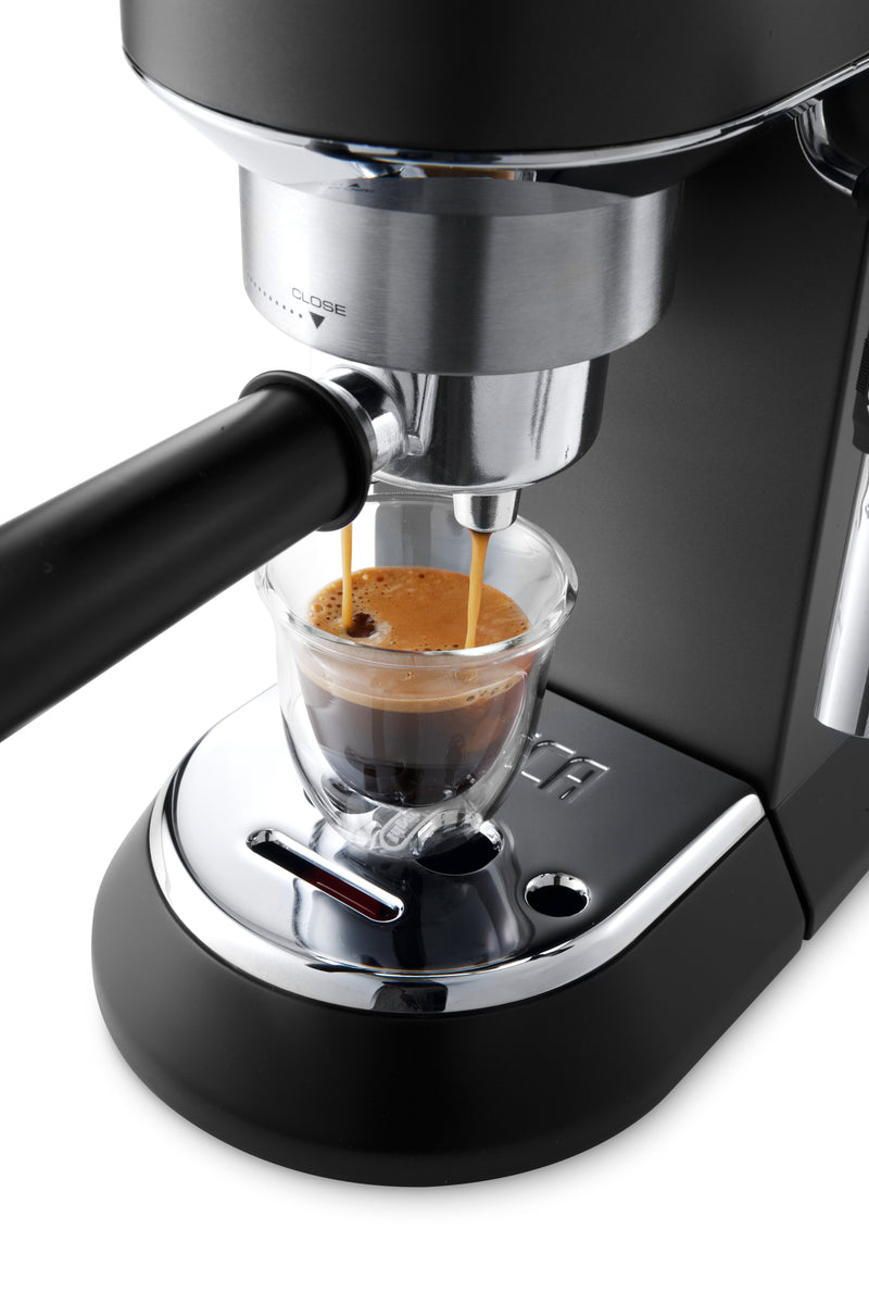 De’Longhi Dedica EC685 Series – Manual Espresso Machine with Cappuccino System, 15 Bar Pressure, Thermoblock Heating (Black, Grey, Red & White)-2
