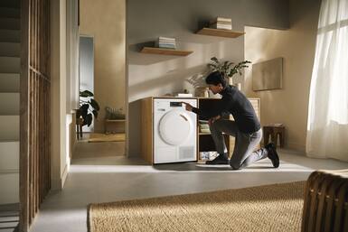 Miele TEA 525 WP Active 8kg Heat Pump Dryer – EcoDry, PerfectDry, FragranceDos, EasyControl Display-5