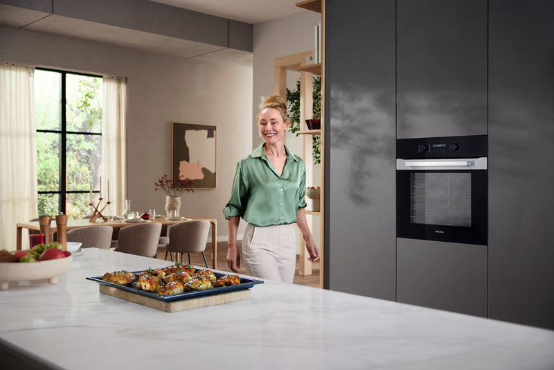MIELE H 2851 B OVEN  STAINLESS STEEL / CLEAN STEEL-3