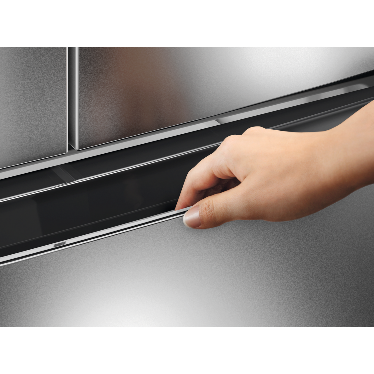 Electrolux EHE5600D-S UltimateTaste 700 565L Multi-Door Refrigerator-3