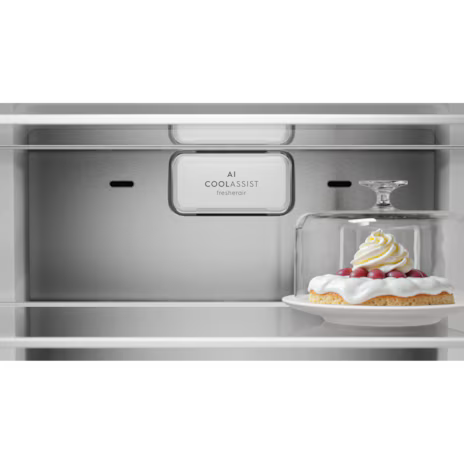 Electrolux 562L 800 Series AI French Door Refrigerator – EQE5700C-S-6