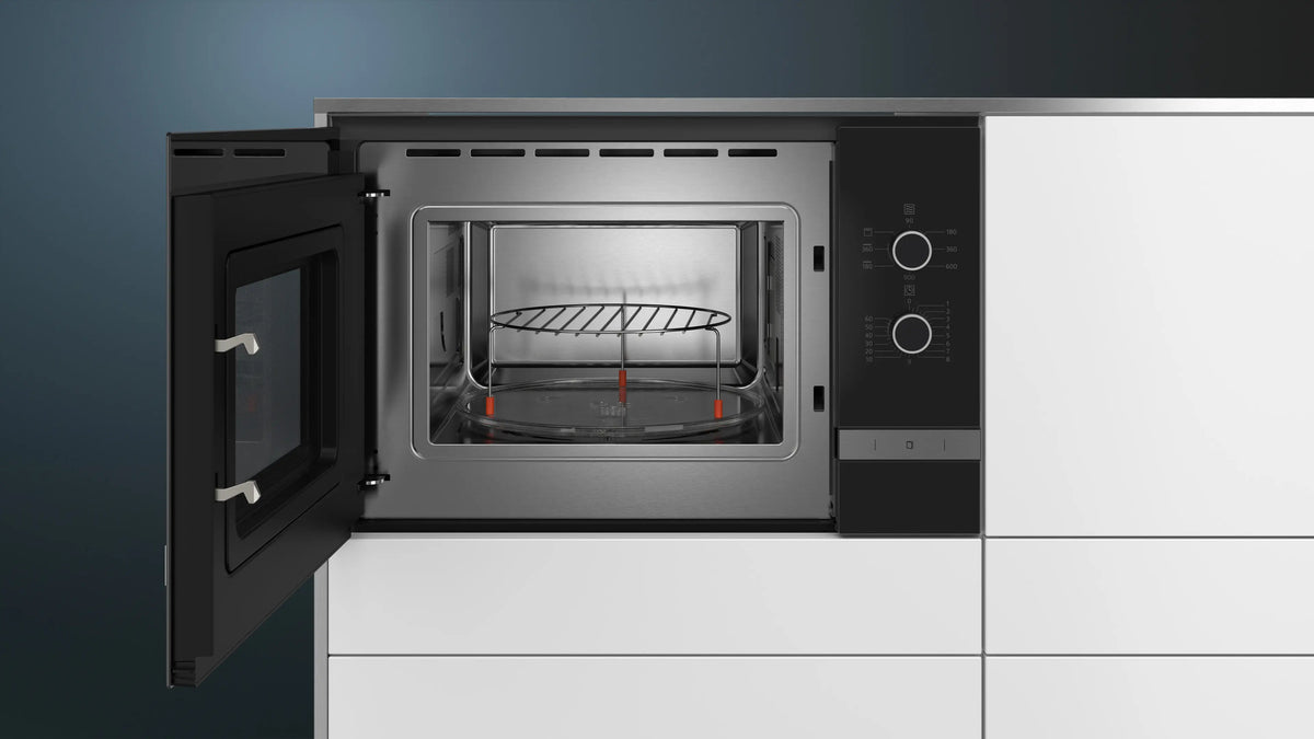 Siemens iQ300 Built-In Microwave with Grill 25L – BE550LMR0I-3