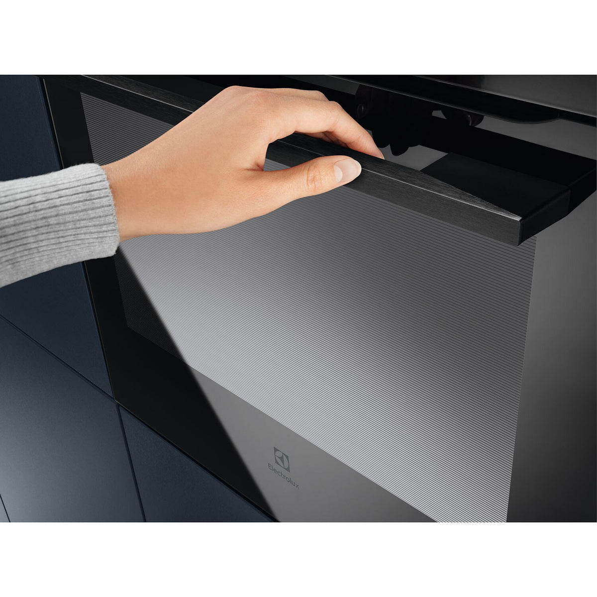 Electrolux KOH2H00BK UltimateTaste 300 60 cm Built-in Single Oven – 65L Capacity-6